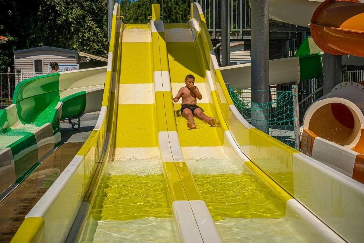 Camping 4 Etoiles - Parc Aquatique - Eei0Fi سا جورج دوليه المظهر الخارجي الصورة